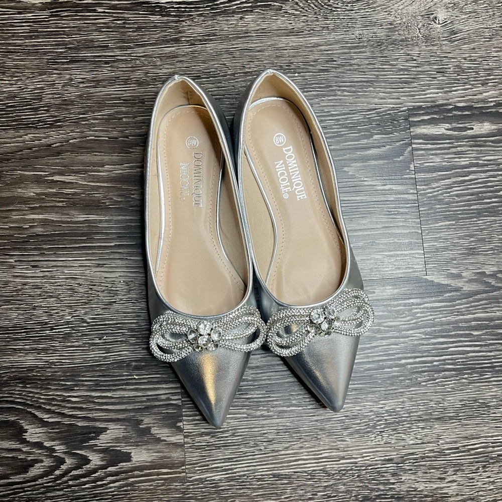 Dominique Nicole Silver Flats - Picture 5 of 7
